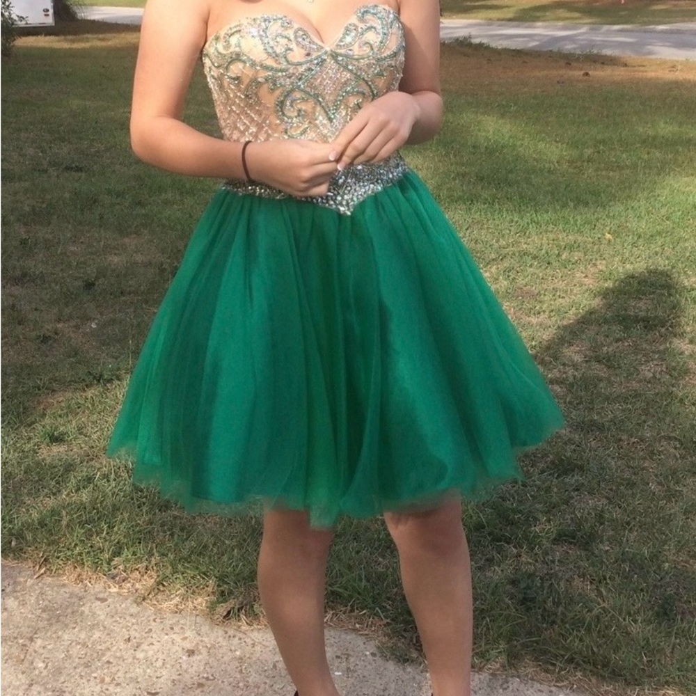 Alyce Paris Elegant Cream Dress